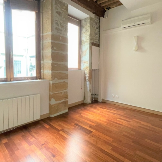  Annonces CHAPONOST : Appartement | LYON (69002) | 69 m2 | 1 157 € 