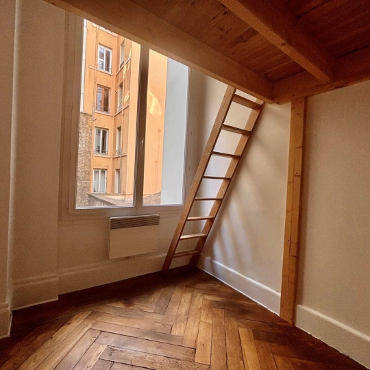  Annonces CHAPONOST : Appartement | LYON (69002) | 75 m2 | 290 000 € 