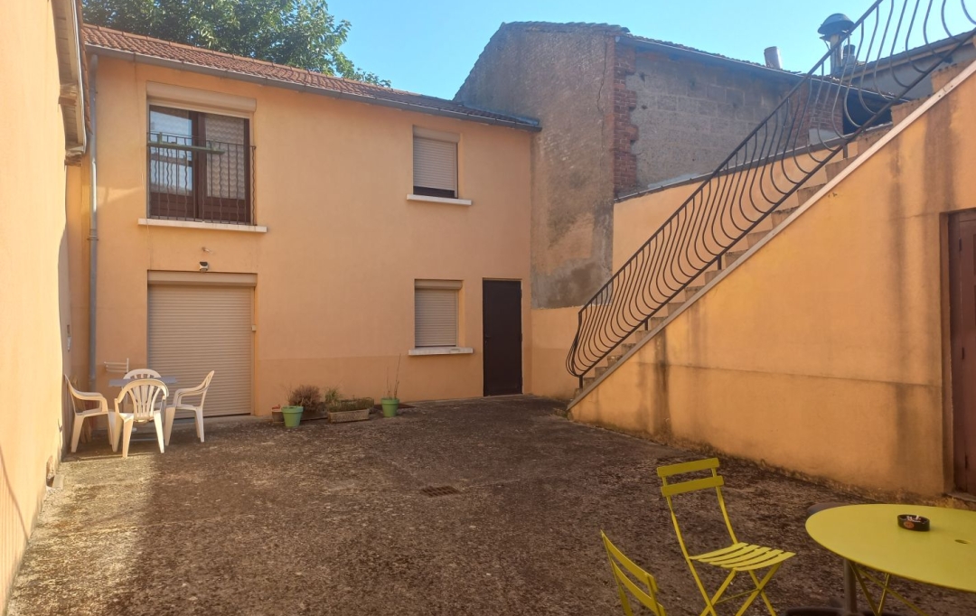 Annonces CHAPONOST : Immeuble | LA TOUR-DE-SALVAGNY (69890) | 162 m2 | 621 000 € 