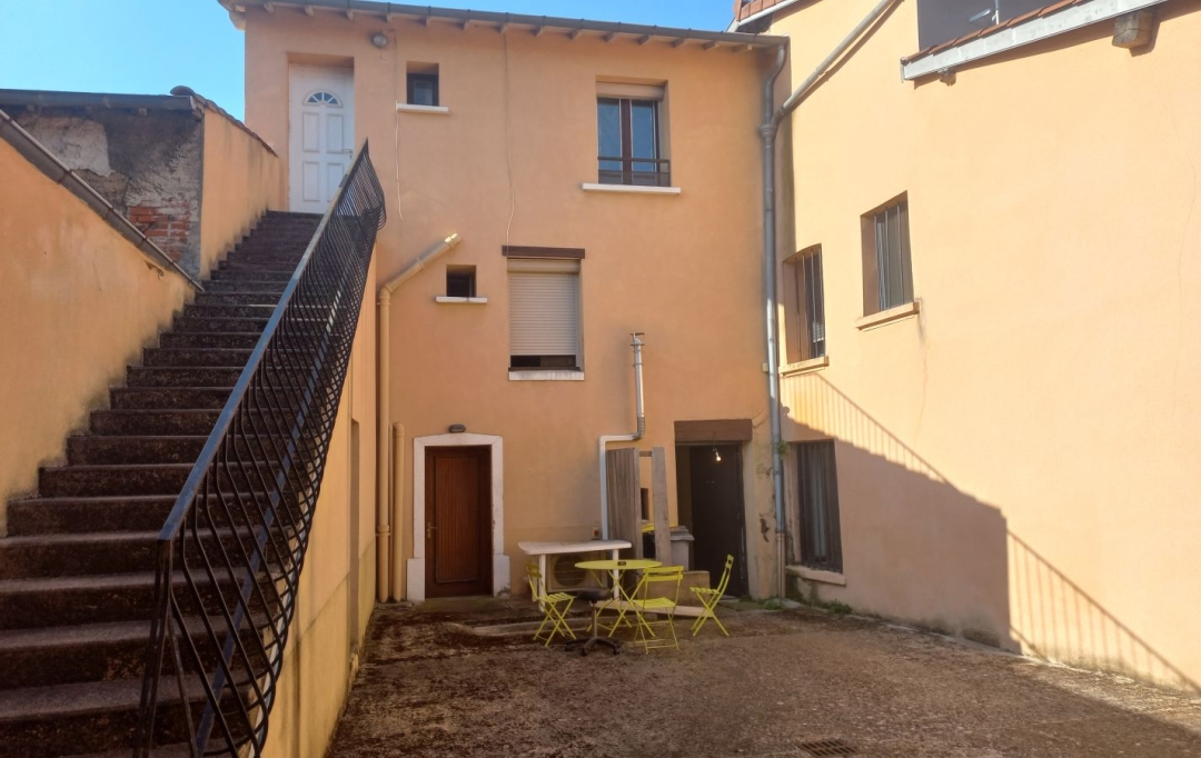 Annonces CHAPONOST : Immeuble | LA TOUR-DE-SALVAGNY (69890) | 162 m2 | 621 000 € 