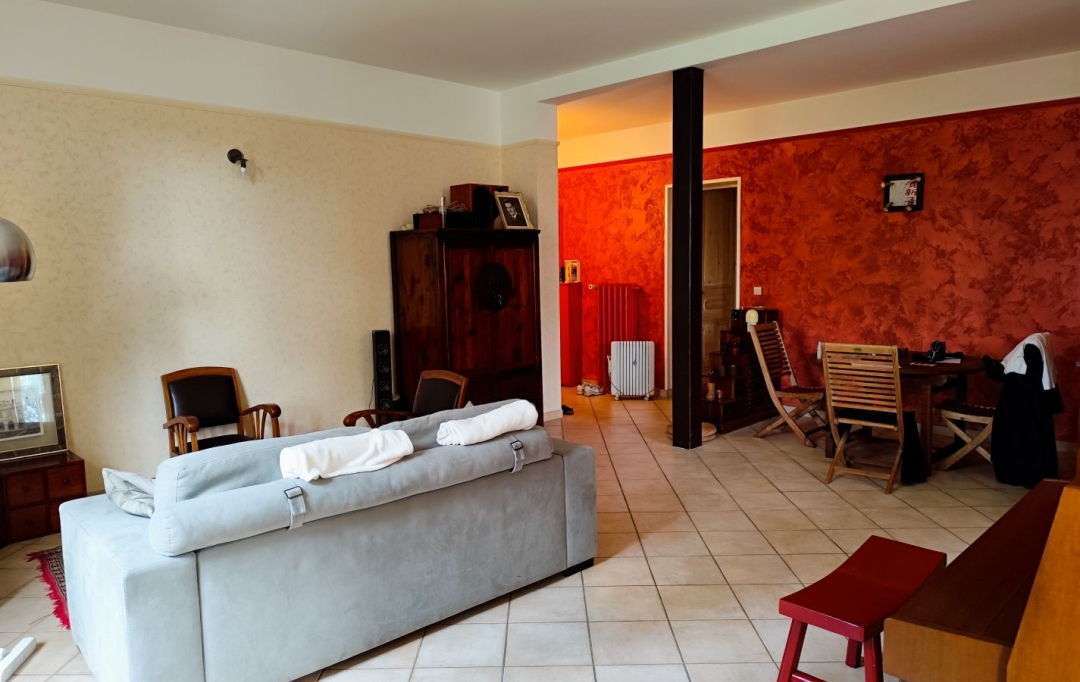 Annonces CHAPONOST : Appartement | SAINT-PIERRE-LA-PALUD (69210) | 119 m2 | 235 000 € 