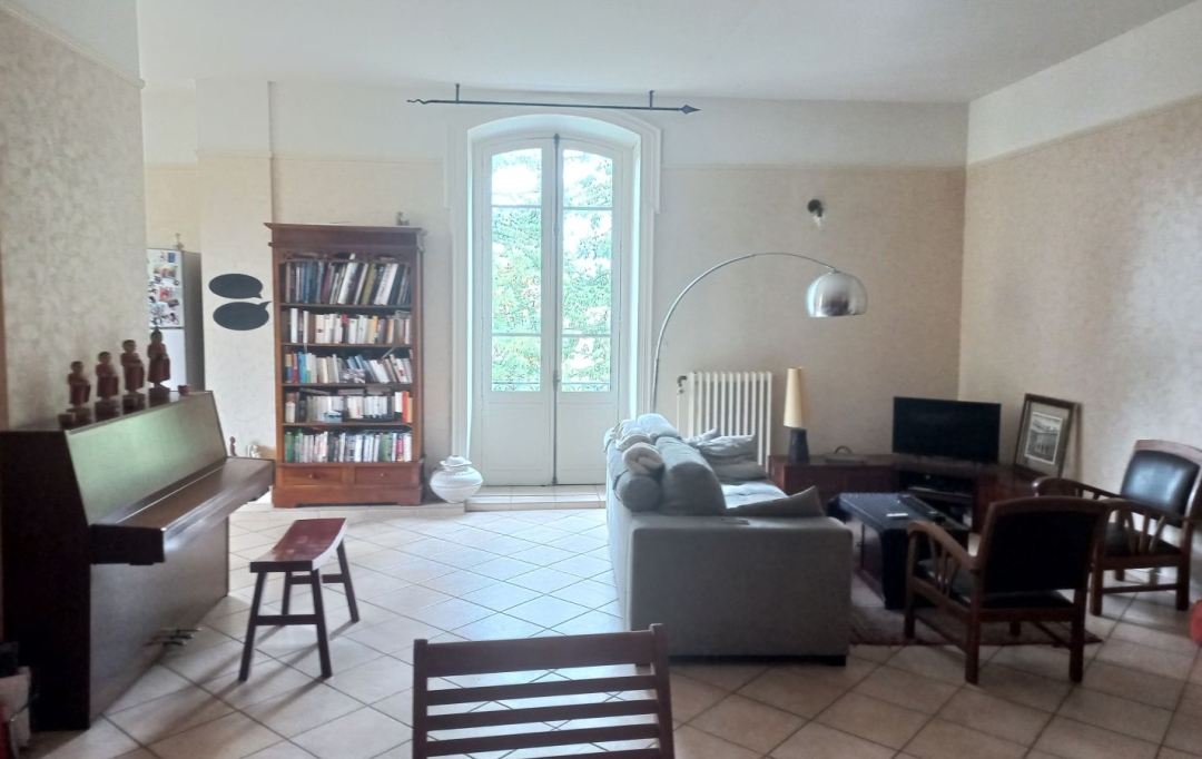 Annonces CHAPONOST : Appartement | SAINT-PIERRE-LA-PALUD (69210) | 119 m2 | 235 000 € 