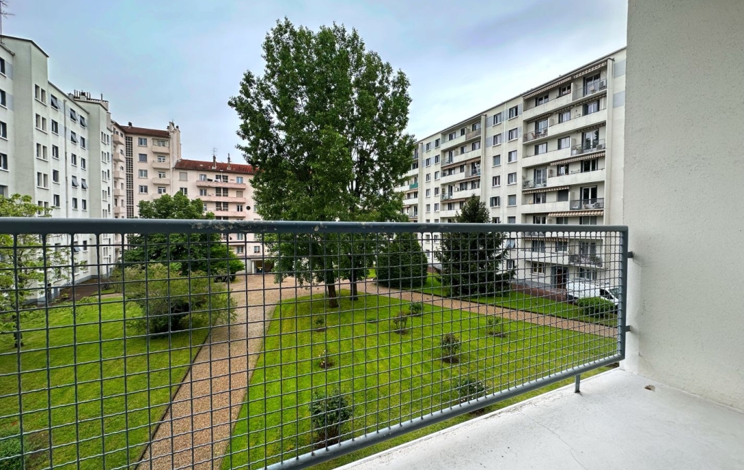 Annonces CHAPONOST : Appartement | LYON (69008) | 51 m2 | 169 000 € 